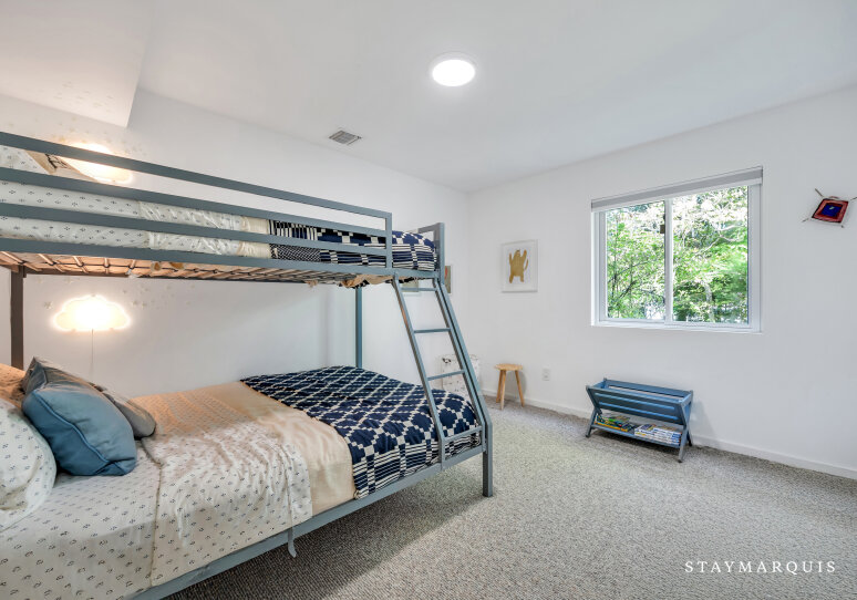 Bunk bedroom