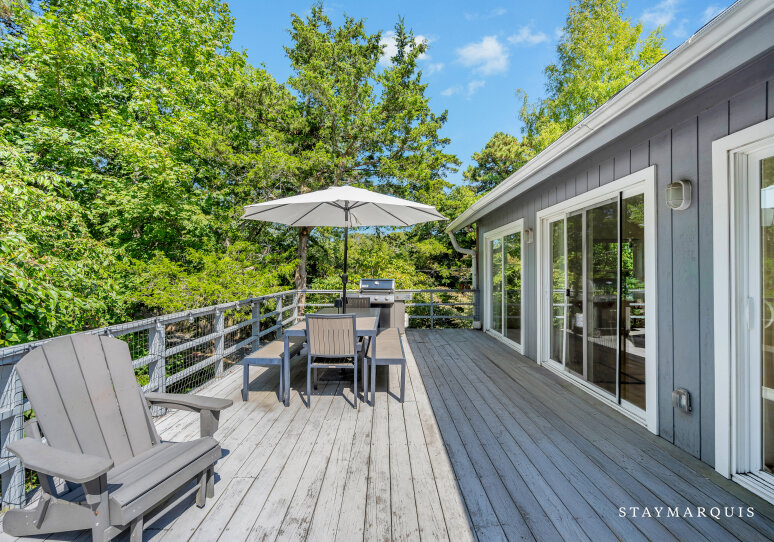 Upstairs deck
