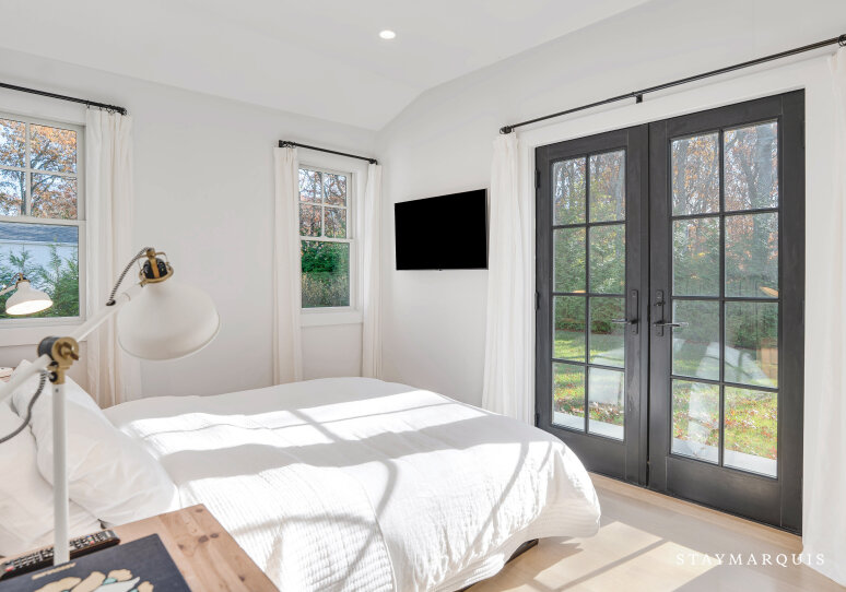 Guest House Primary Bedroom