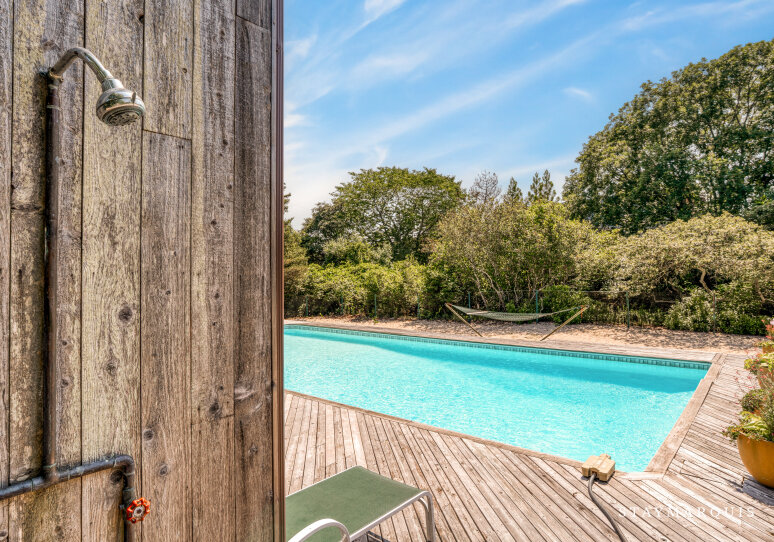 Outdoor shower